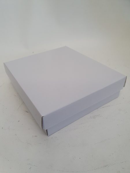 Chocolate Box White - 24.5 x 21.5 x 6.2cm  Florist Gift Wrapping